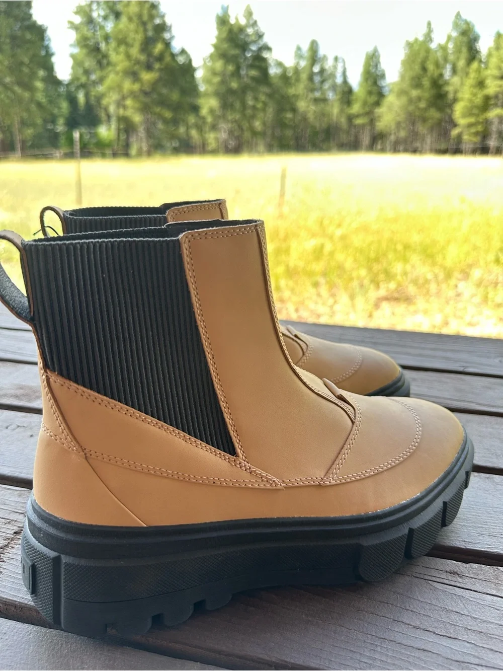 SOREL Caribou X Chelsea Waterproof Boots NWT
